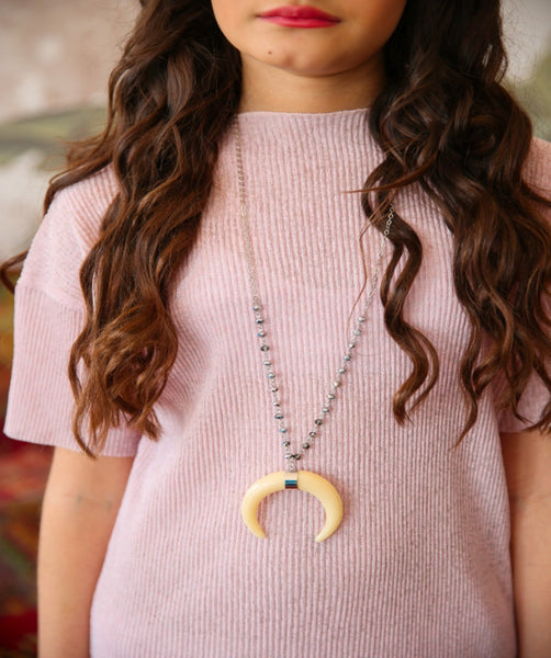 GIRL NECKLACE